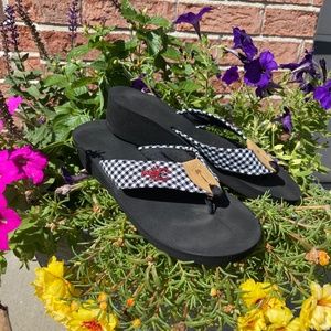 Eliza B flip flops. black & white gingham w/ red lobster embroidery